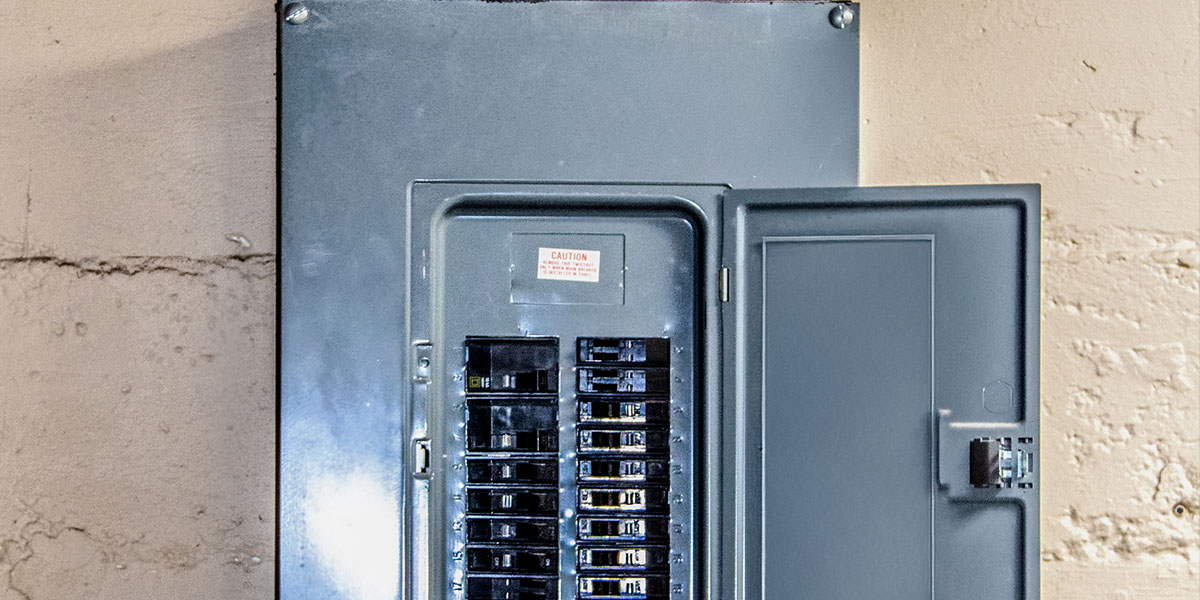 Benefits of Electric Subpanels in Large Buildings